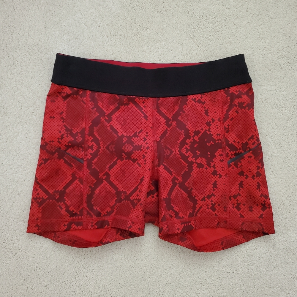 Lululemon What The Sport Short Mini Ziggy Snake Red Tide Cranberry sz6